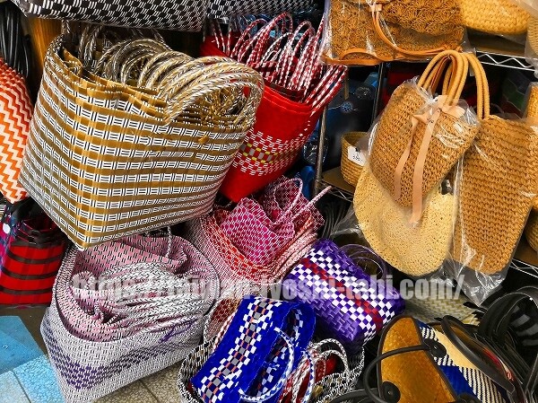 台湾　ナイロンバッグ